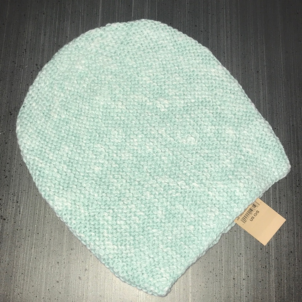 AE Knitted Beanie - NWT!